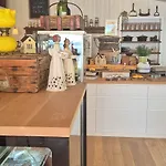 Yggdrasil Farmhotel Retreat, & Yoga 3* Straumsbukta