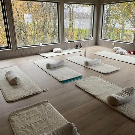 Отель Yggdrasil Farmhotel Retreat, & Yoga 3*