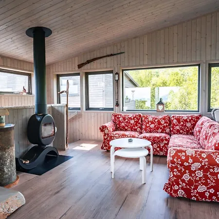 Yggdrasil Farmhotel Retreat, & Yoga 3* Straumsbukta