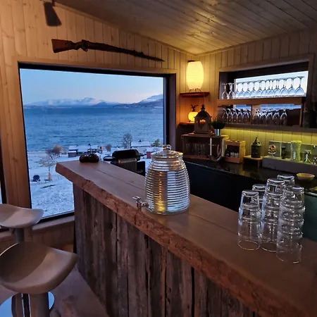 Yggdrasil Farmhotel Retreat, & Yoga Straumsbukta