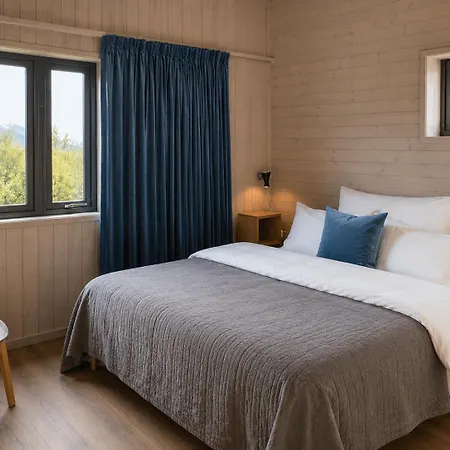 מלון Yggdrasil Farmhotel Retreat, & Yoga Straumsbukta