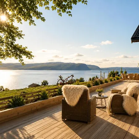 فندق Yggdrasil Farmhotel Retreat, & Yoga