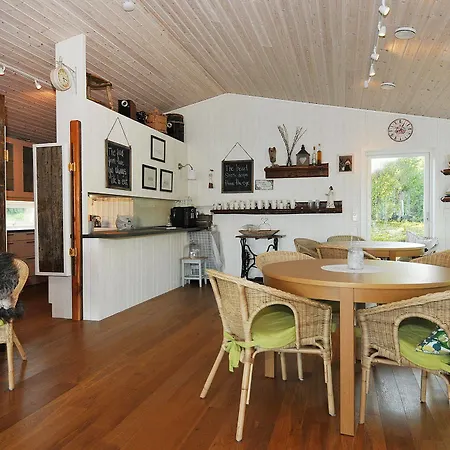 Yggdrasil Farmhotel Retreat, & Yoga Straumsbukta