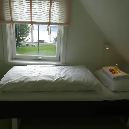 Отель Yggdrasil Farmhotel Retreat, & Yoga Straumsbukta
