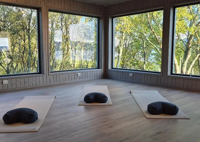 Yggdrasil Farmhotel Retreat, & Yoga 酒店 3*