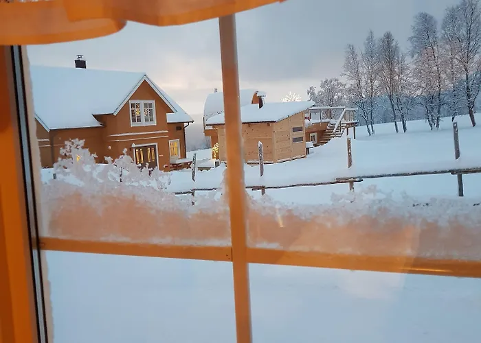 Hotel Yggdrasil Farmhotel Retreat, & Yoga Straumsbukta