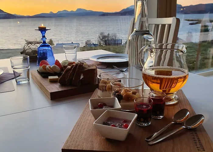 Yggdrasil Farmhotel Retreat, & Yoga Straumsbukta