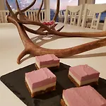 Отель Yggdrasil Farmhotel Retreat, & Yoga Straumsbukta