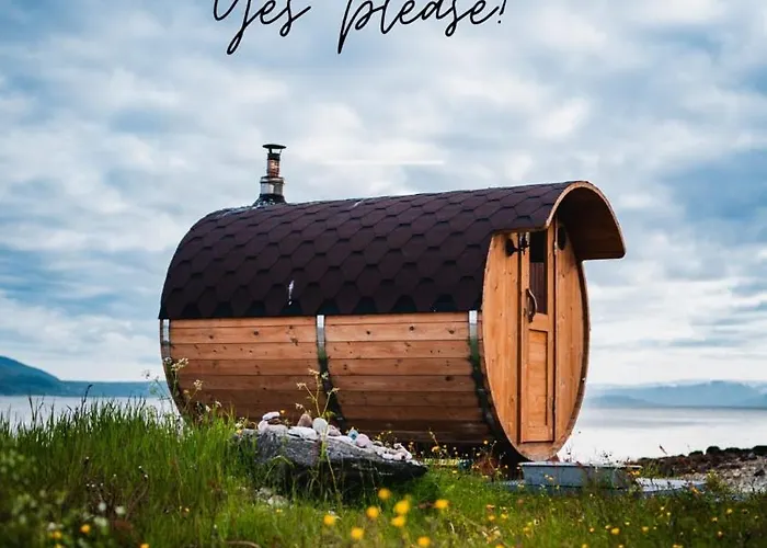 Yggdrasil Farmhotel Retreat, & Yoga Straumsbukta