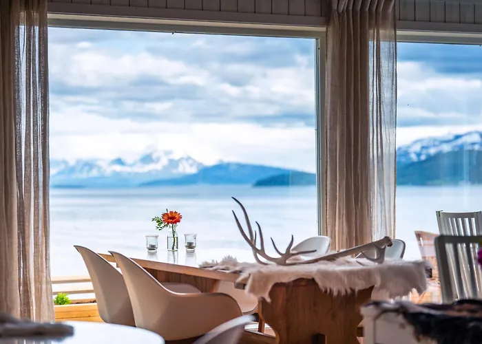 Yggdrasil Farmhotel Retreat, & Yoga Hotell